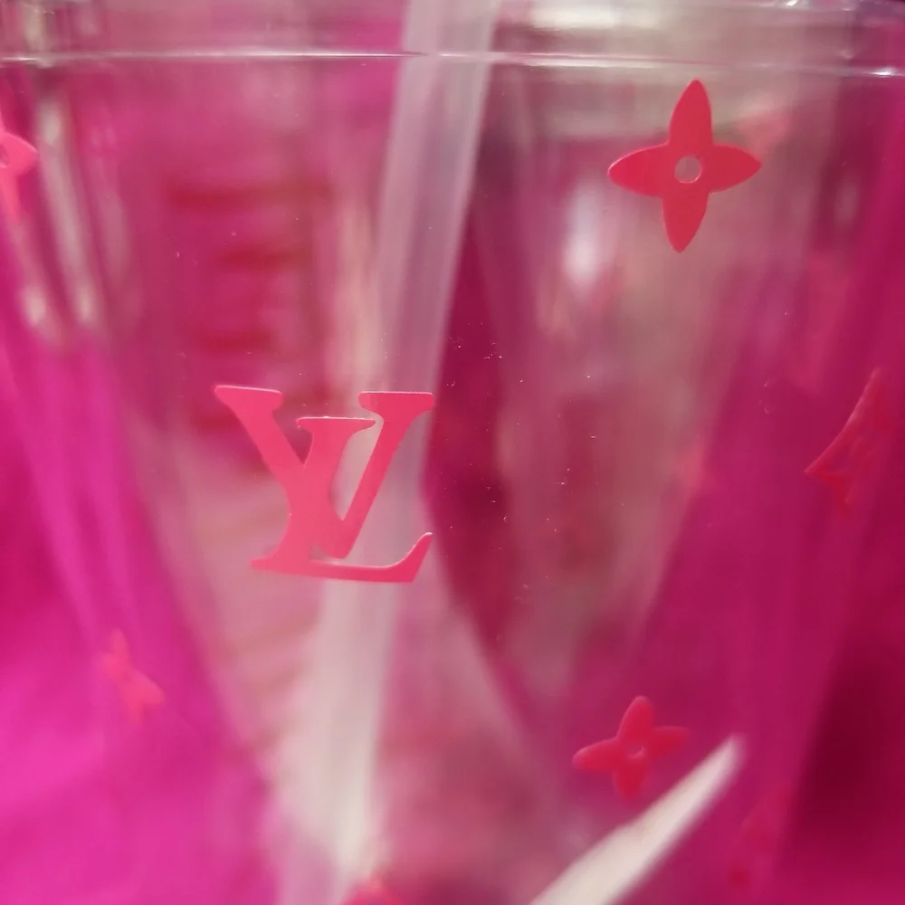 *NWT* Personalized ''Mary'' Tumbler